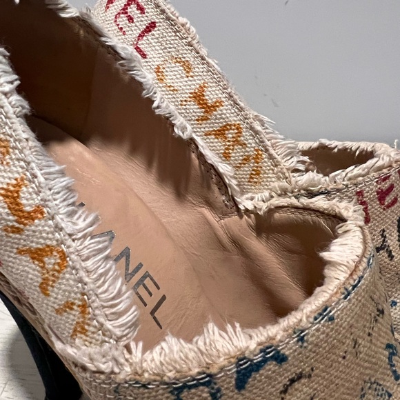 Chanel logo canvass heel wedge size 36 C - Picture 9 of 13